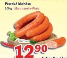 Klobasa pisecka maso uzeniny pisek