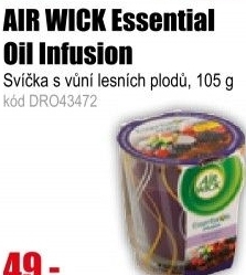 AIR WICK svíčka Essential Oil Infusion Lesní plody 105g