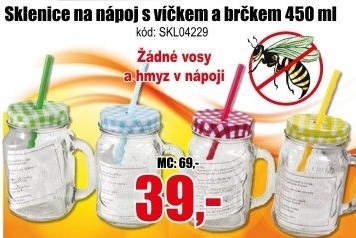 Sklenice s víčkem a otvorem na brčko