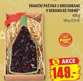 Paštika vánoční s brusinkami v keramické misce Pâté du Chef