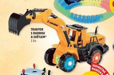 TRAKTOR S HUDBOU A SVĚTLEM
