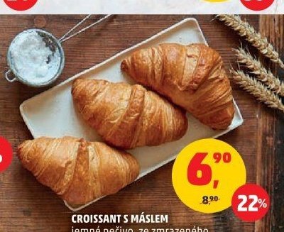 Croissant s máslem