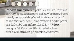 Rohová kuchyně v alpské bílé barvě