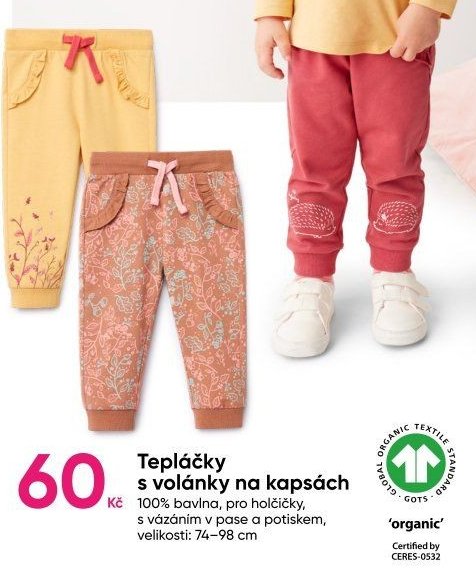 Tepláčky s volánky na kapsách