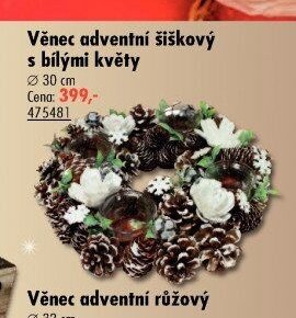 Věnec adventní šiškový s bílými květy