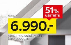 Skříň s posuvnými dveřmi