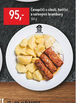 Čevapčiči s cibulí, hořčicí a vařenými brambory