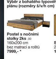 Postel s nočními stolky