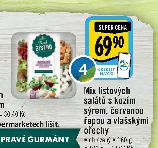Mix listových salátů s kozím sýrem, červenou řepou a vlašskými ořechy