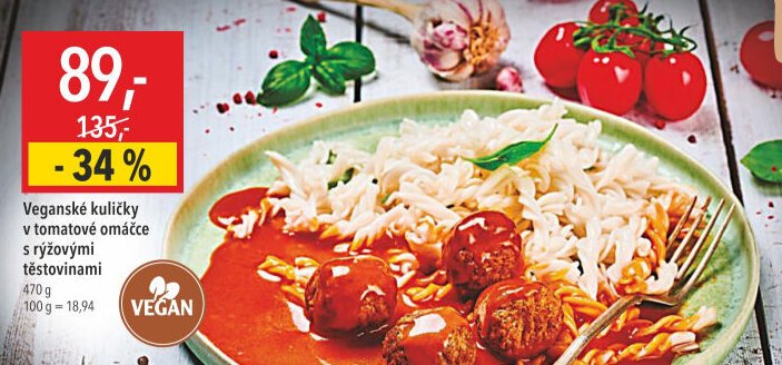 Veganské kuličky v tomatové omáčce s rýžovými těstovinami