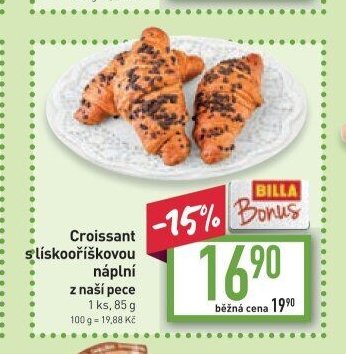 Croissant s lískooříškovou náplní z naší pece