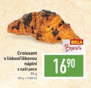 Croissant s lískooříškovou náplní z naší pece