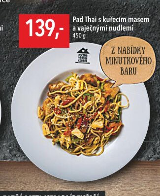 Pad Thai s kuřecím masem a vaječnými nudlemi