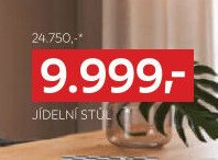 Jídelní stůl