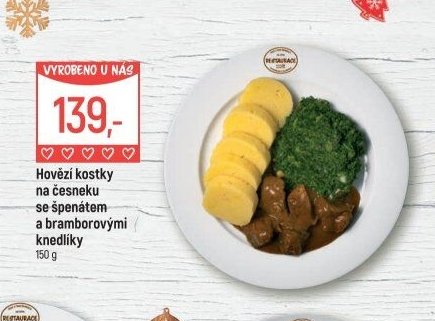 Hovězí kostky na česneku se špenátem a bramborovými knedlíky