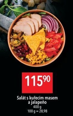 Salát s kuřecím masem a jalapeňo