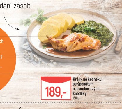 Králík na česneku se špenátem a bramborovými knedlíky