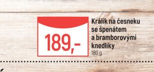Králík na česneku se špenátem a bramborovými knedlíky