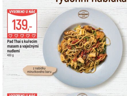 Pad Thai s kuřecím masem a vaječnými nudlemi