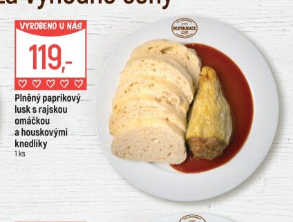 Plněný paprikový lusk s rajskou omáčkou a houskovými knedlíky