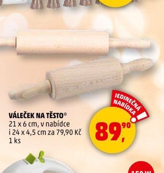VÁLEČEK NA TĚSTO