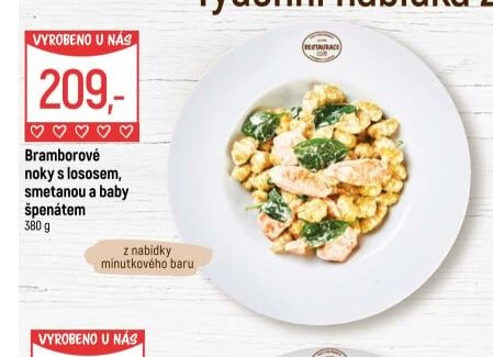 Bramborové noky s lososem, smetanou a baby špenátem
