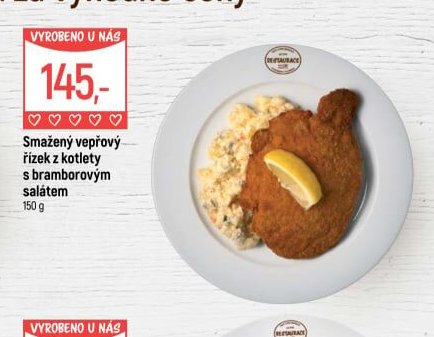 Smažený vepřový řízek z kotlety s bramborovým salátem