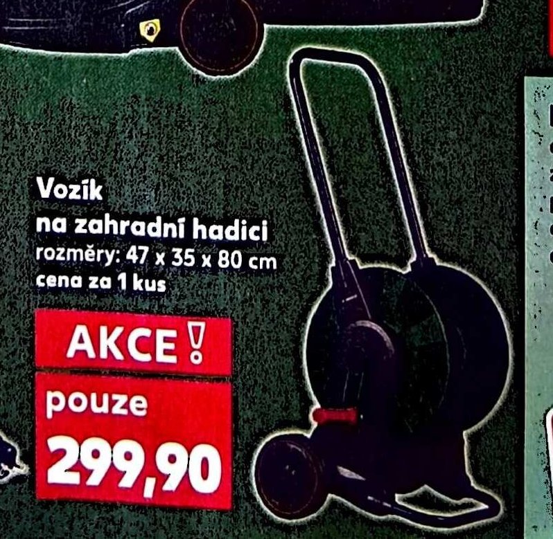 Vozík na zahradní hadici